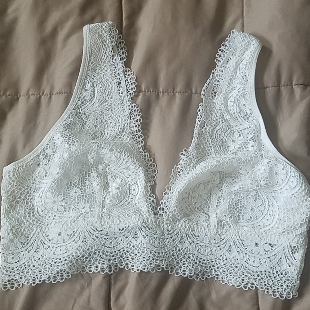 VS lace bralette